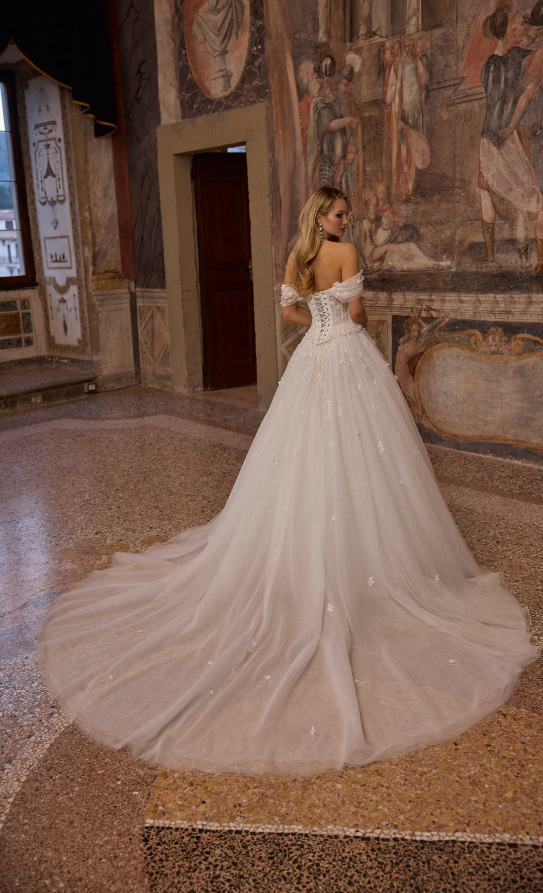 Veni Infantino Allagracia Wedding Dress
Style 63338