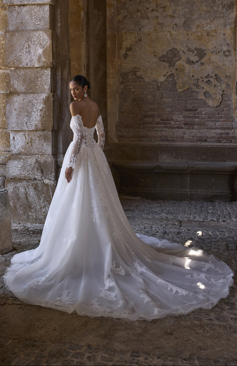 Veni Infantino Audriana Wedding Dress Style 63222